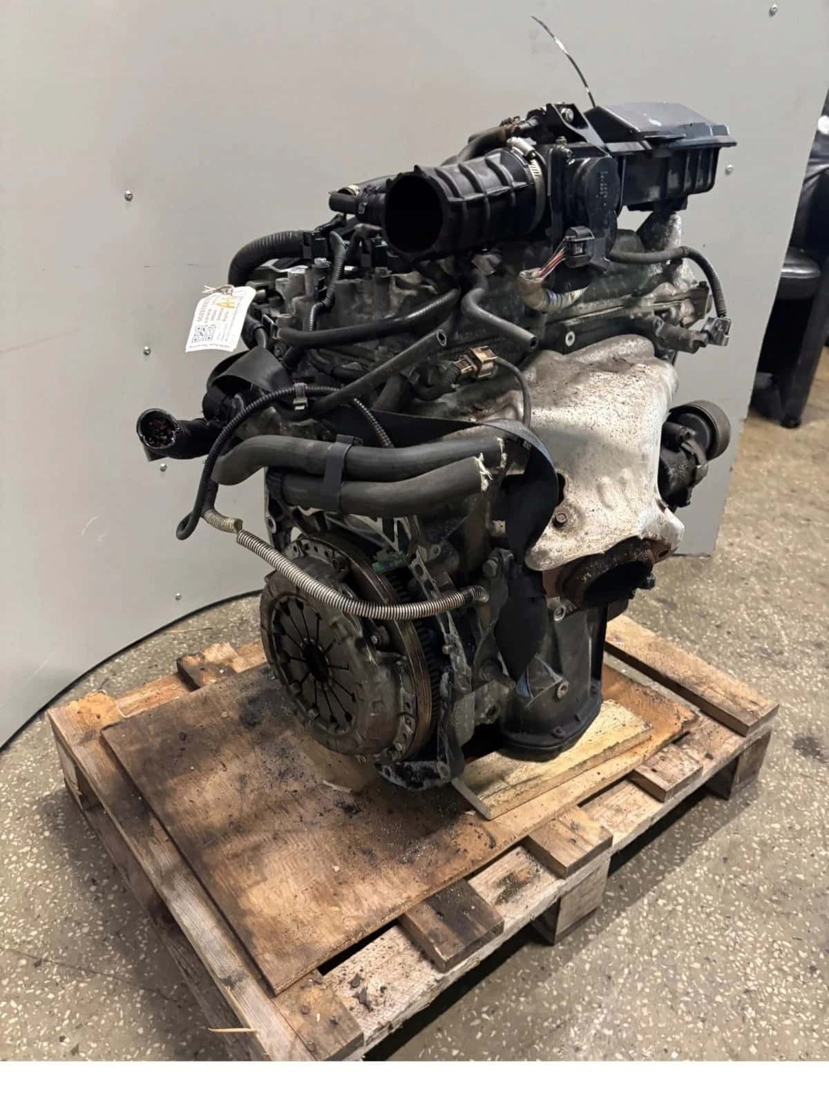 Moteur HR16DE vue 4