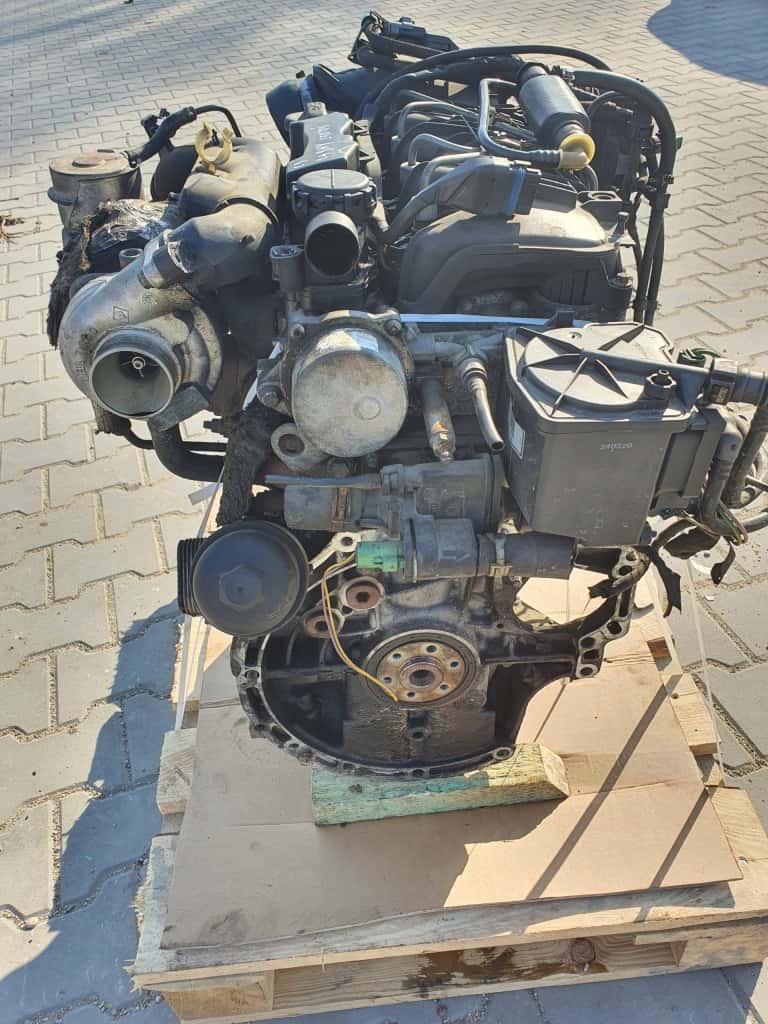 Moteur 8HY (DV4TED4) vue 4
