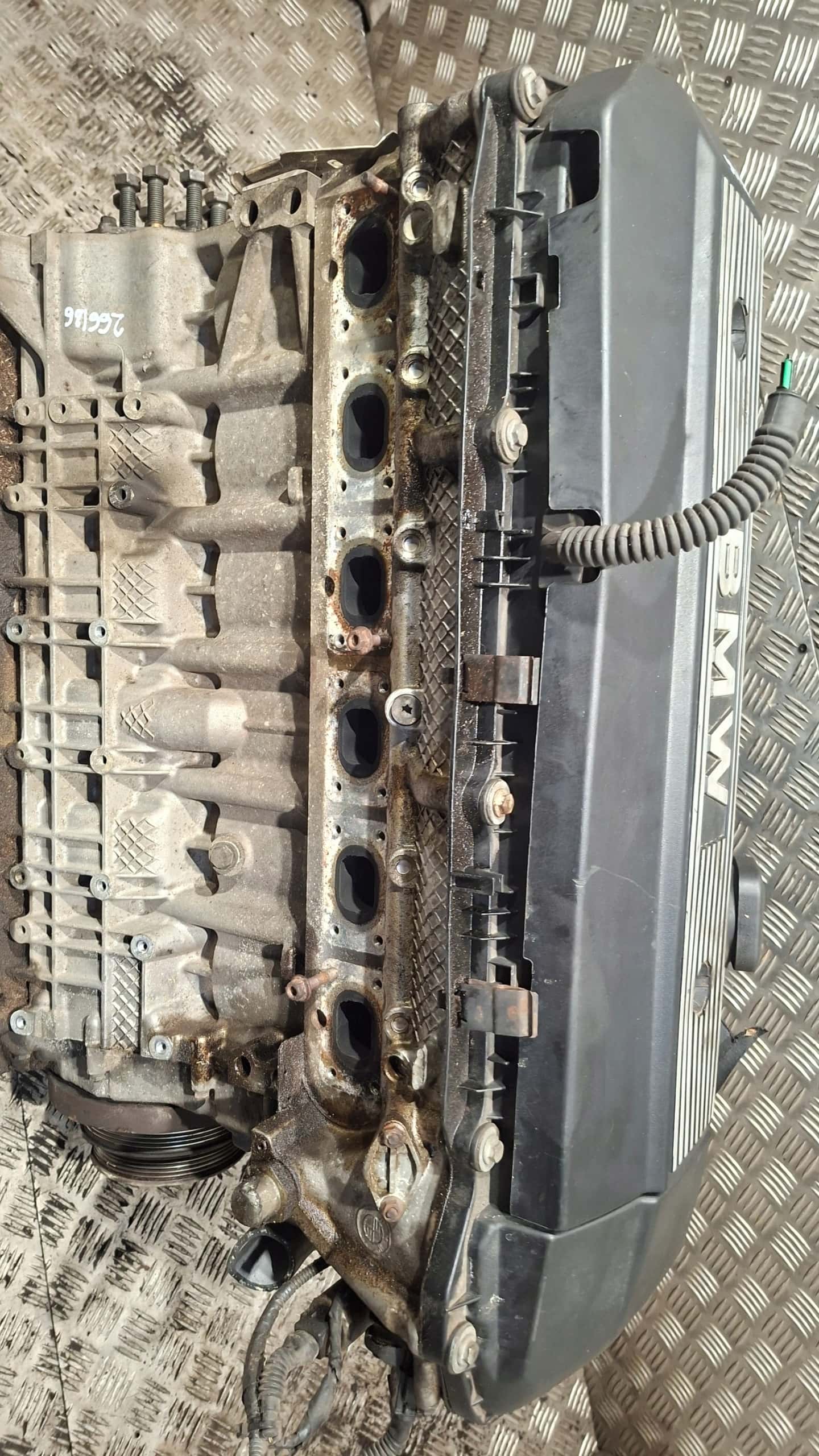 Moteur M52 B20 (206S4) vue 4
