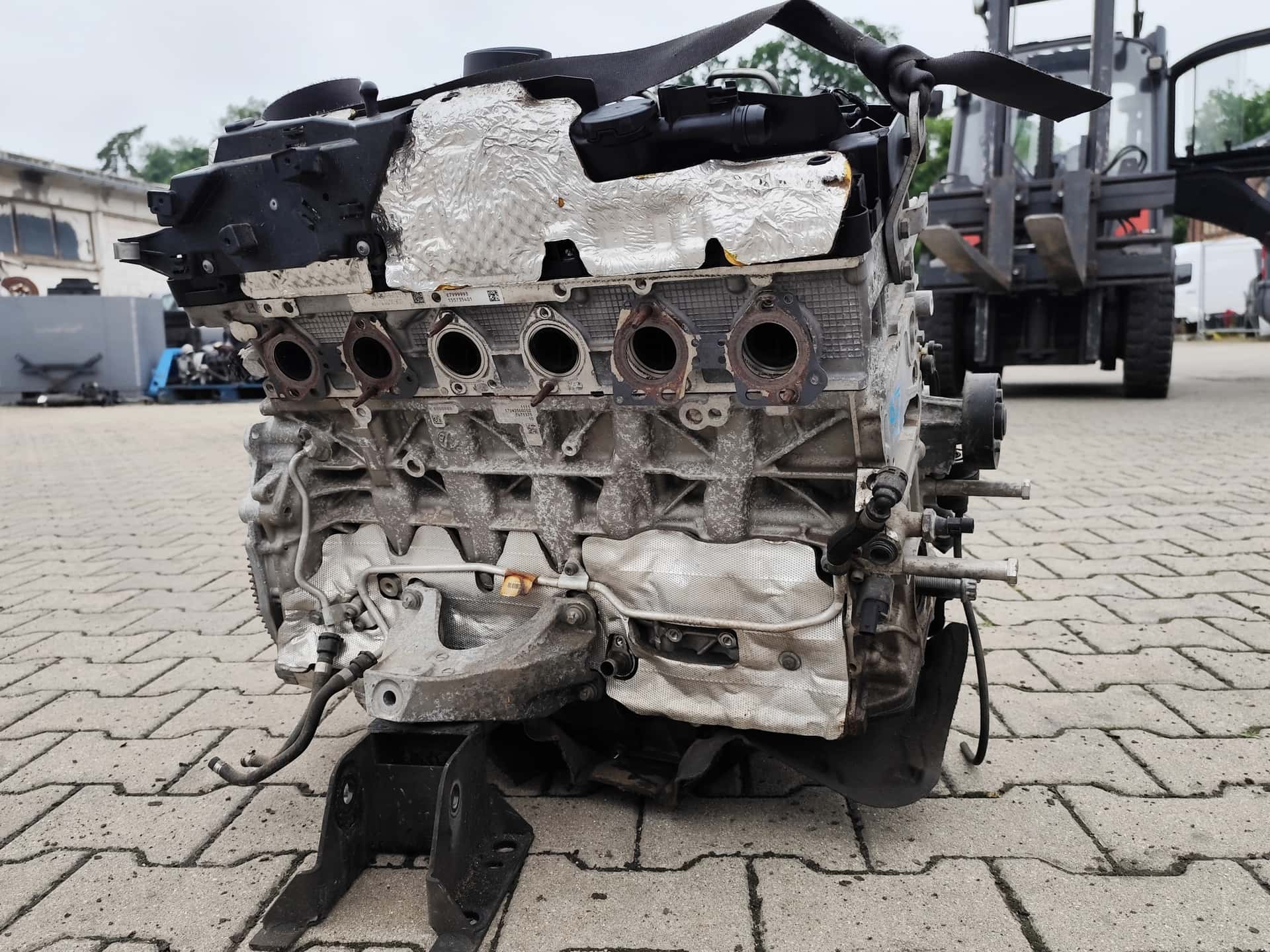 Moteur B57 D30 A vue 2