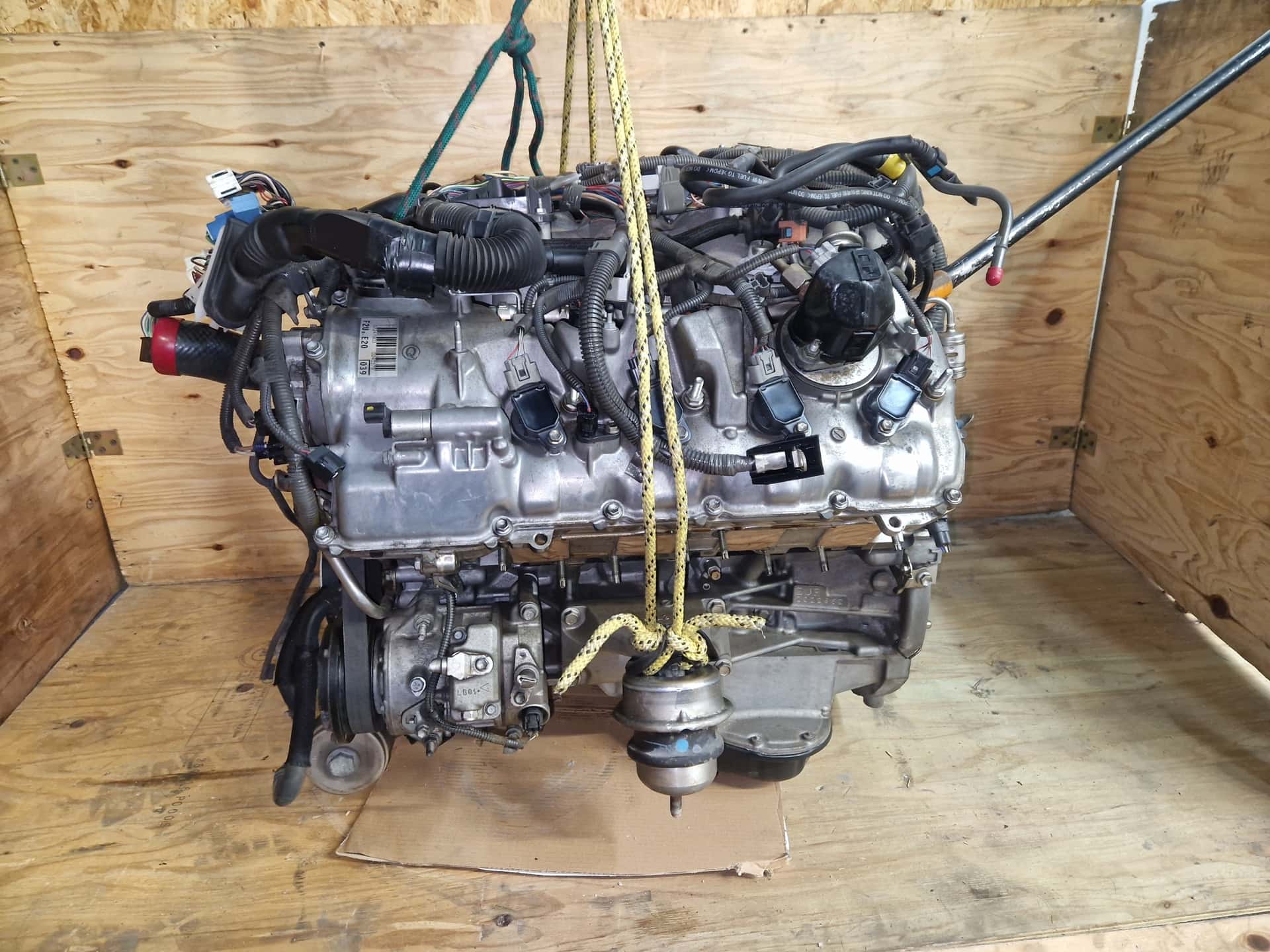 Moteur 2UR-GSE vue 3