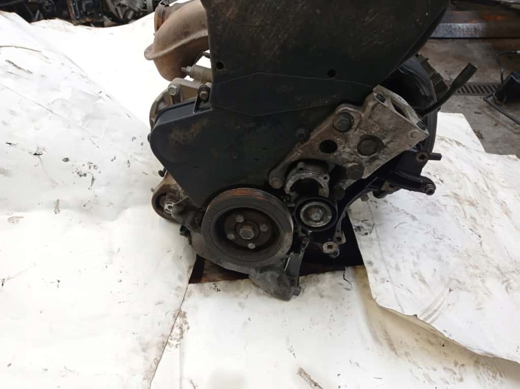 Moteur RLZ (EW10D) vue 3
