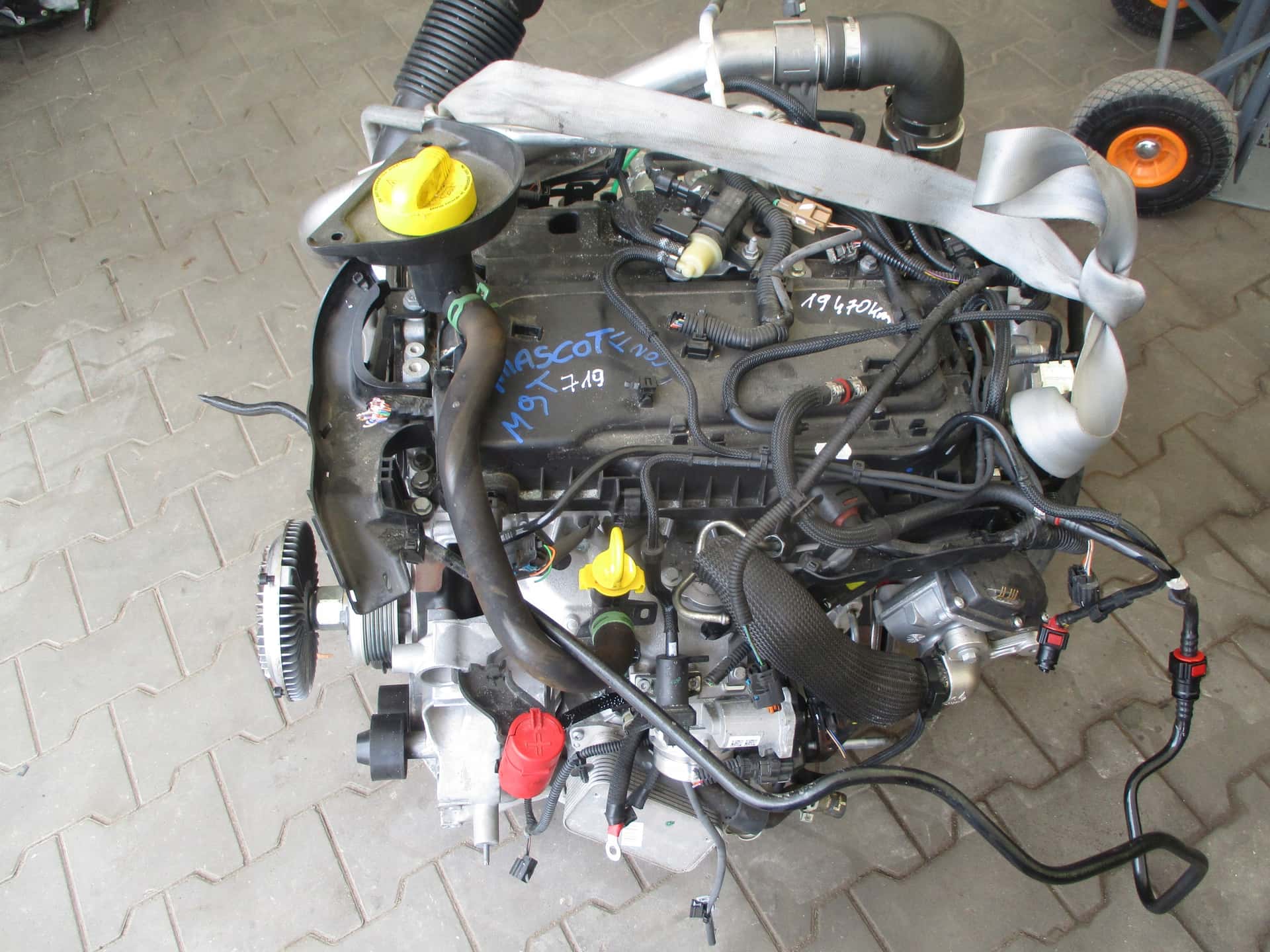 Moteur M9T 710 vue 2