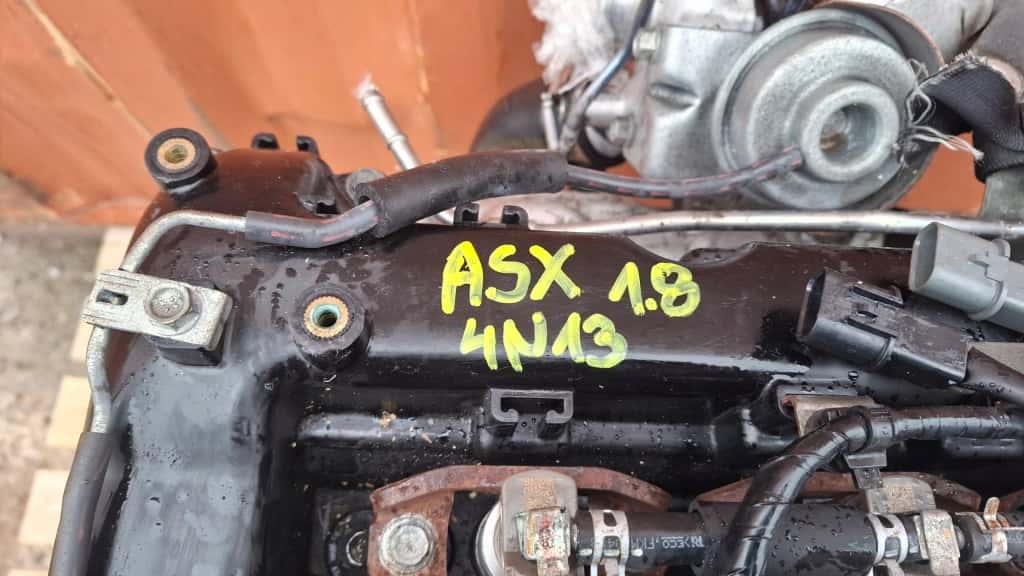 Moteur 4N13 vue 2