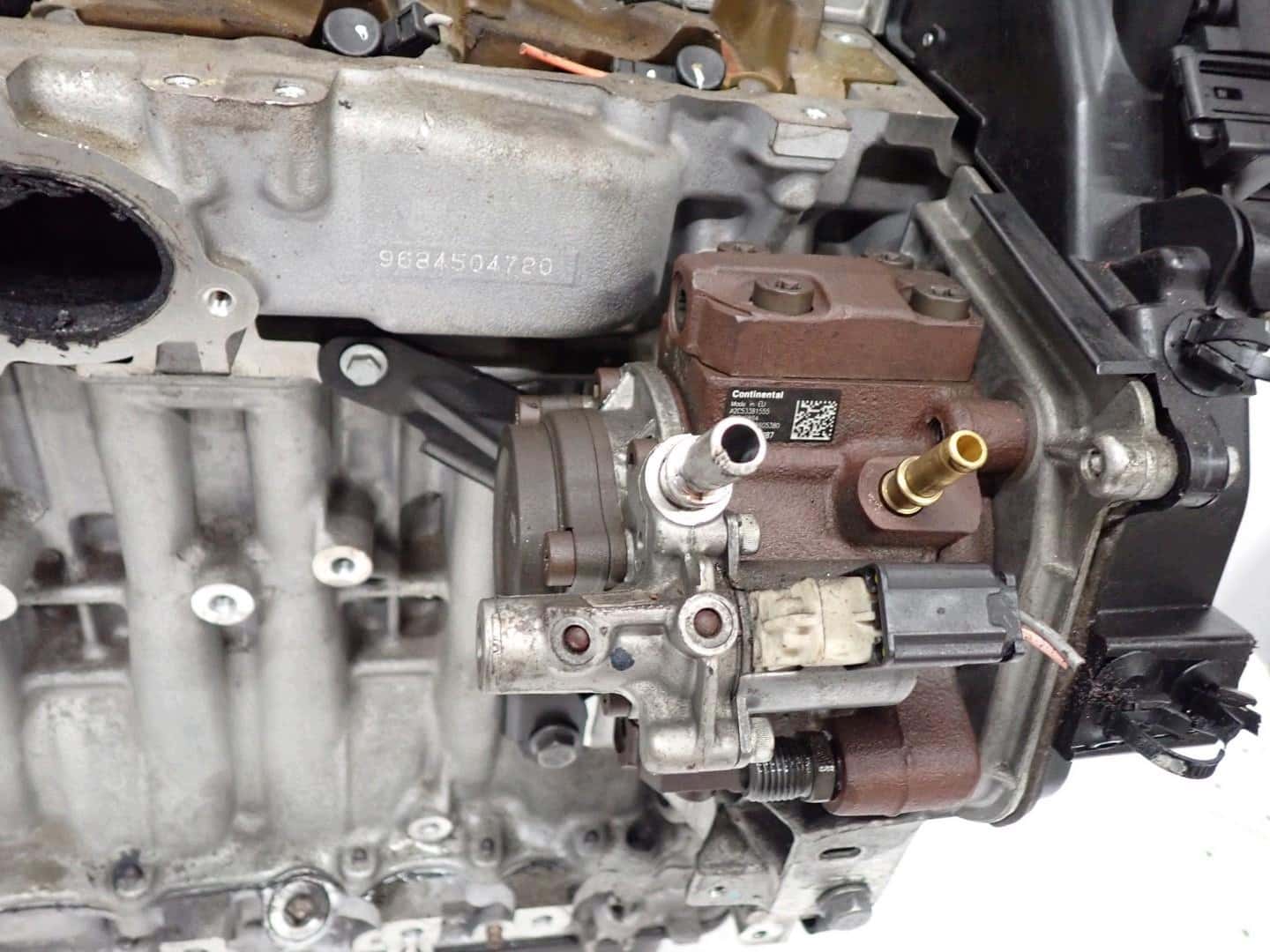 Moteur 9HD (DV6CTED) vue 6