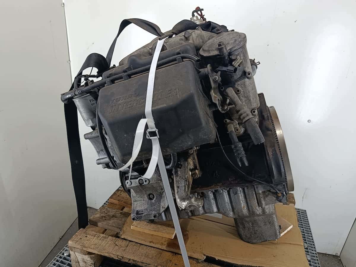 Moteur OM661LA vue 6