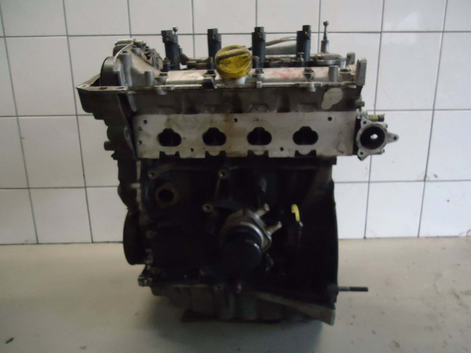 Moteur F4R 790 vue 6