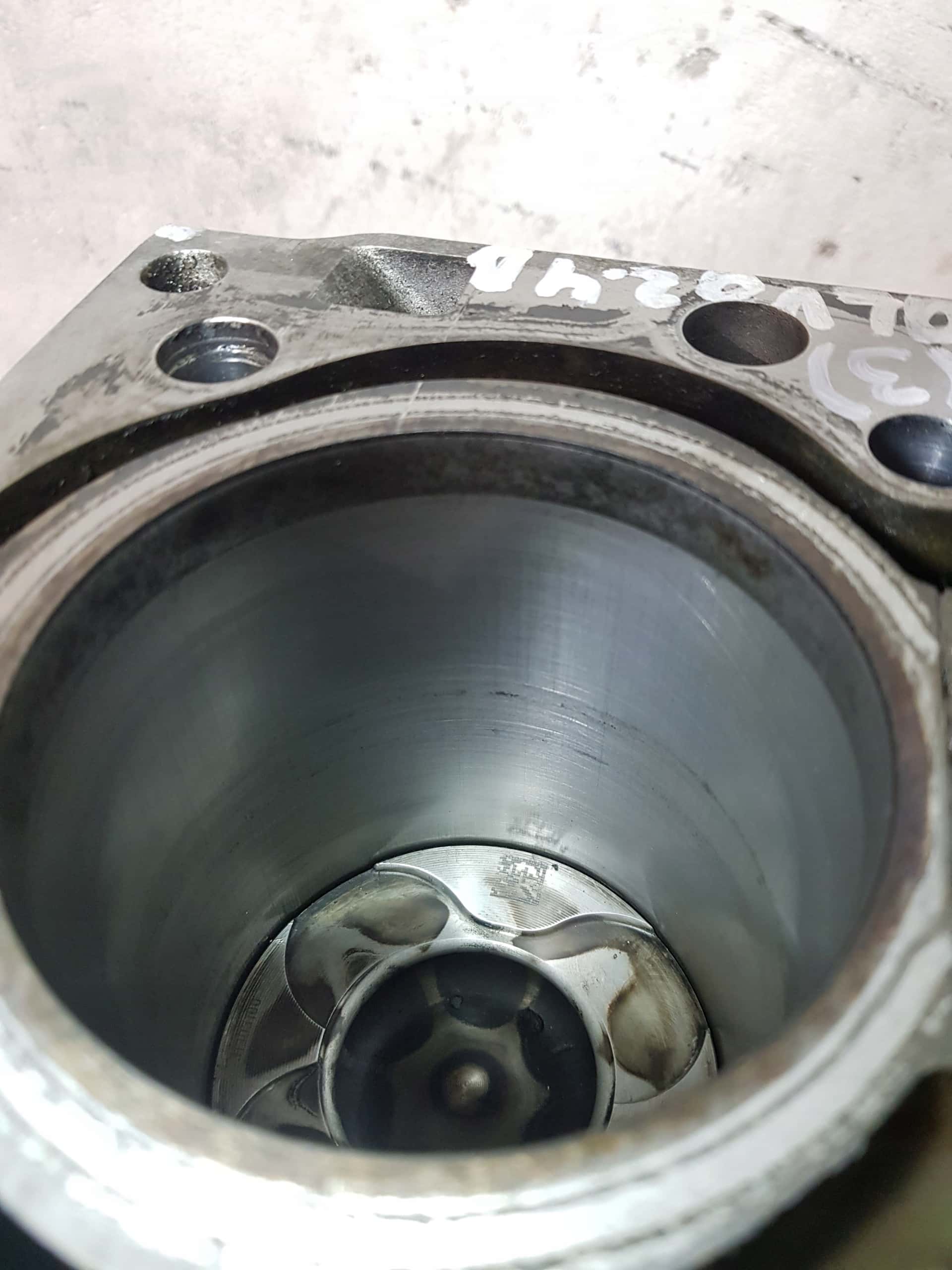 Moteur D 5244 T15 vue 7