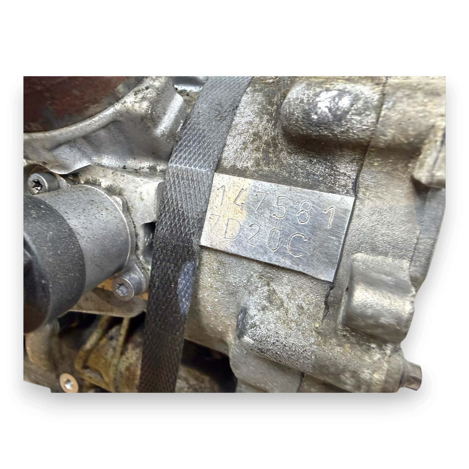Moteur N47 D20 C vue 2