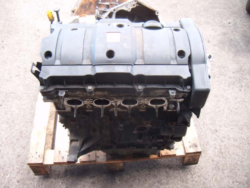Moteur NFU (TU5JP4) vue 2