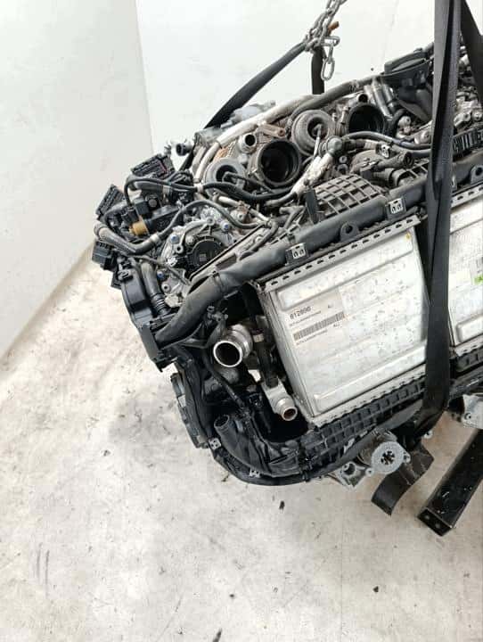 Moteur M 177.950 vue 3