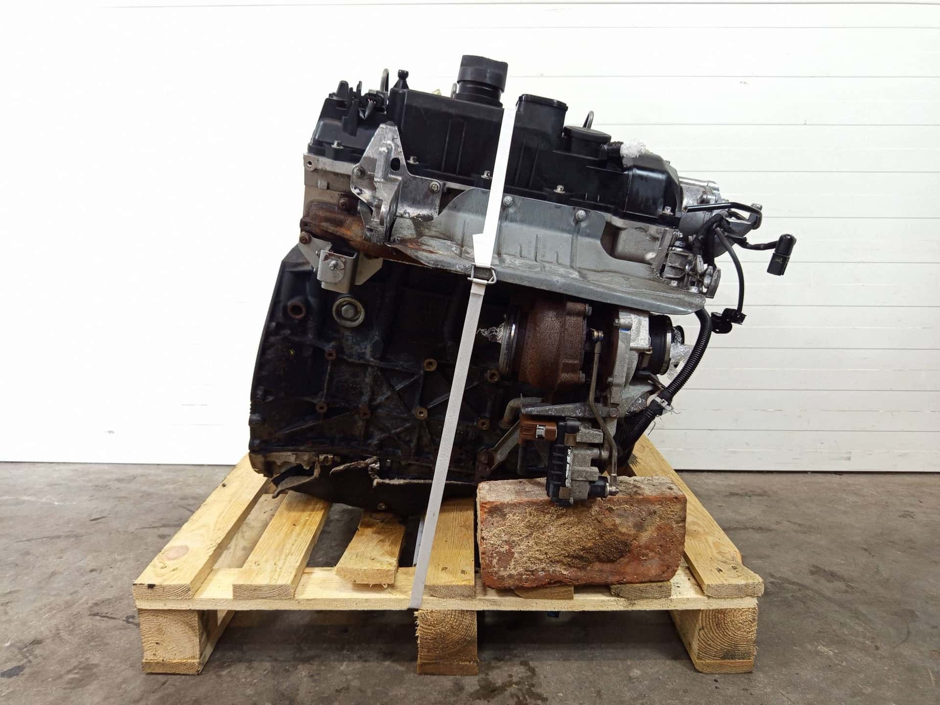Moteur M 156.985 vue 8