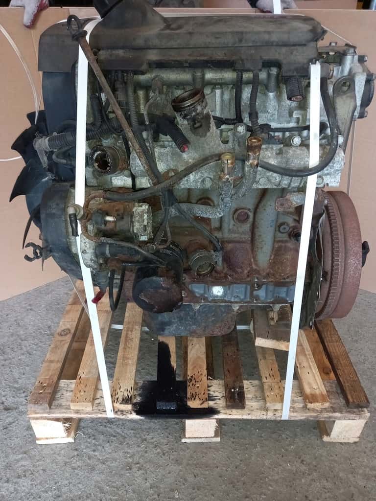 Moteur F1AE0481B vue 6