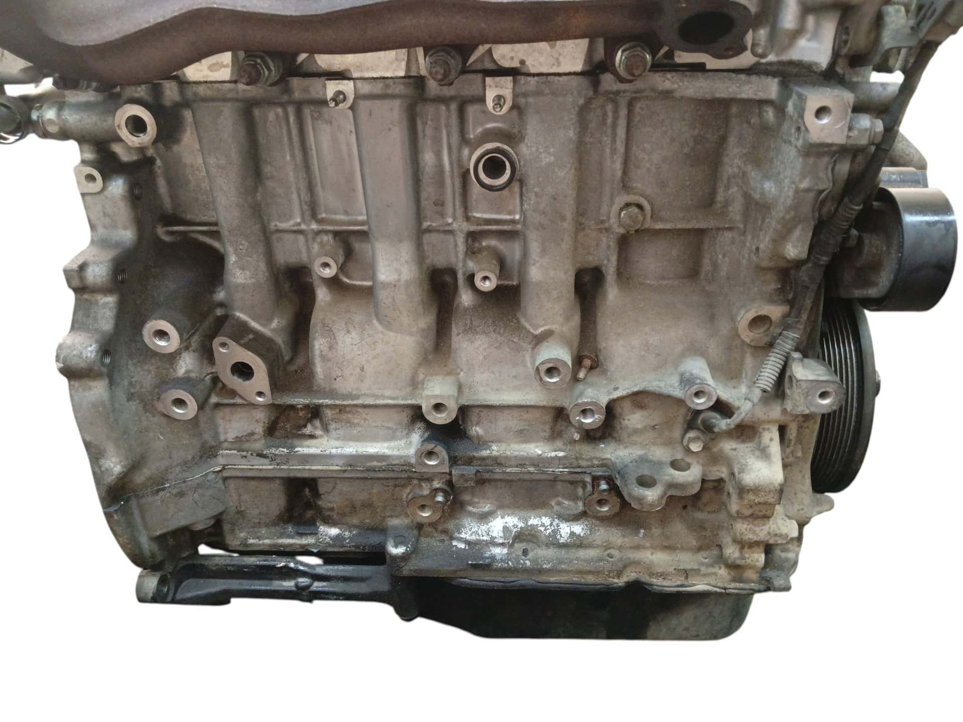 Moteur 2AD-FTV vue 8