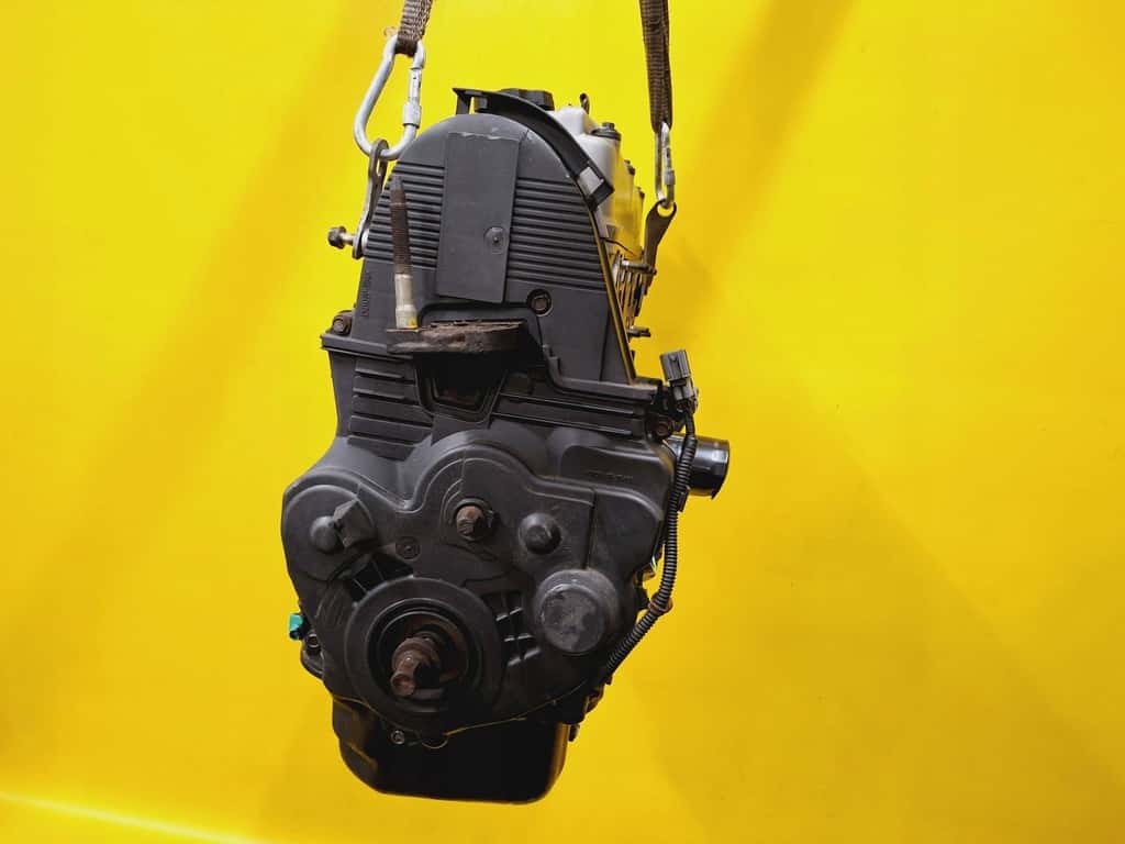 Moteur F18B2 vue 4