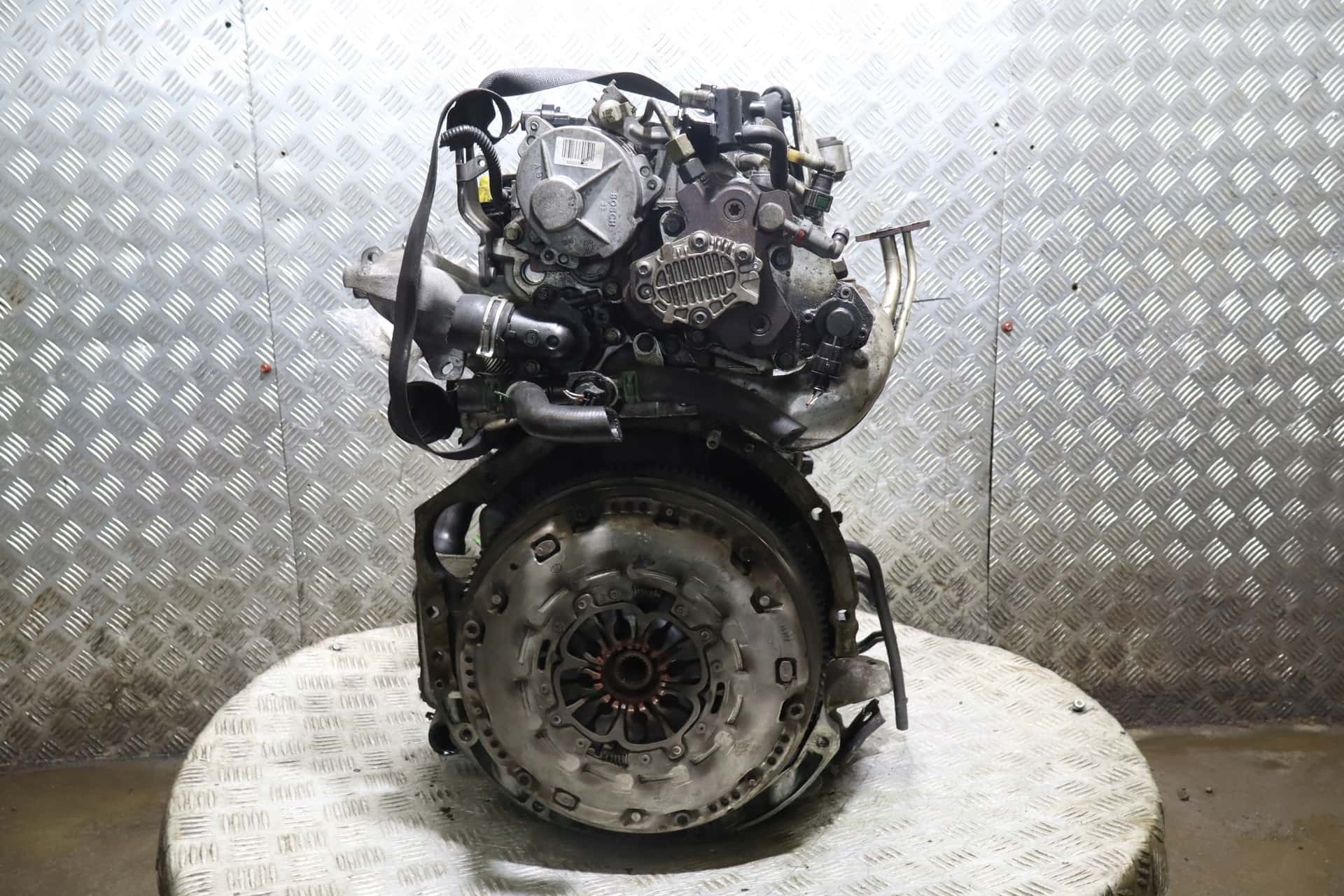 Moteur G9T 742 vue 3