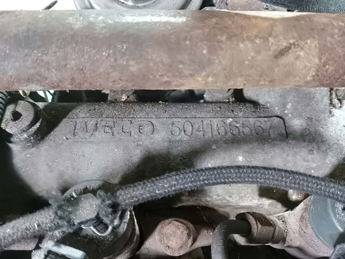 Moteur F1AE0481D vue 5