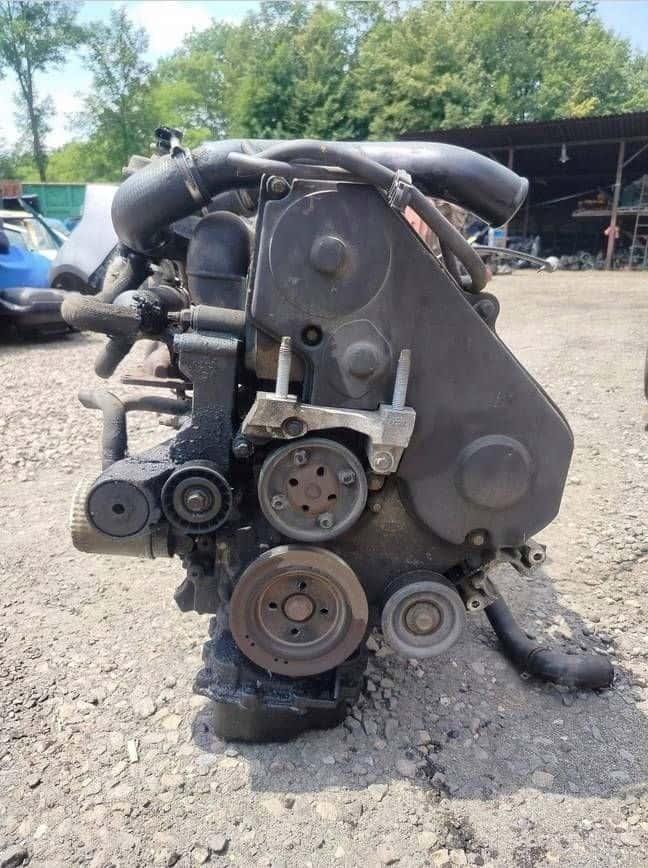 Moteur C9DB vue 3