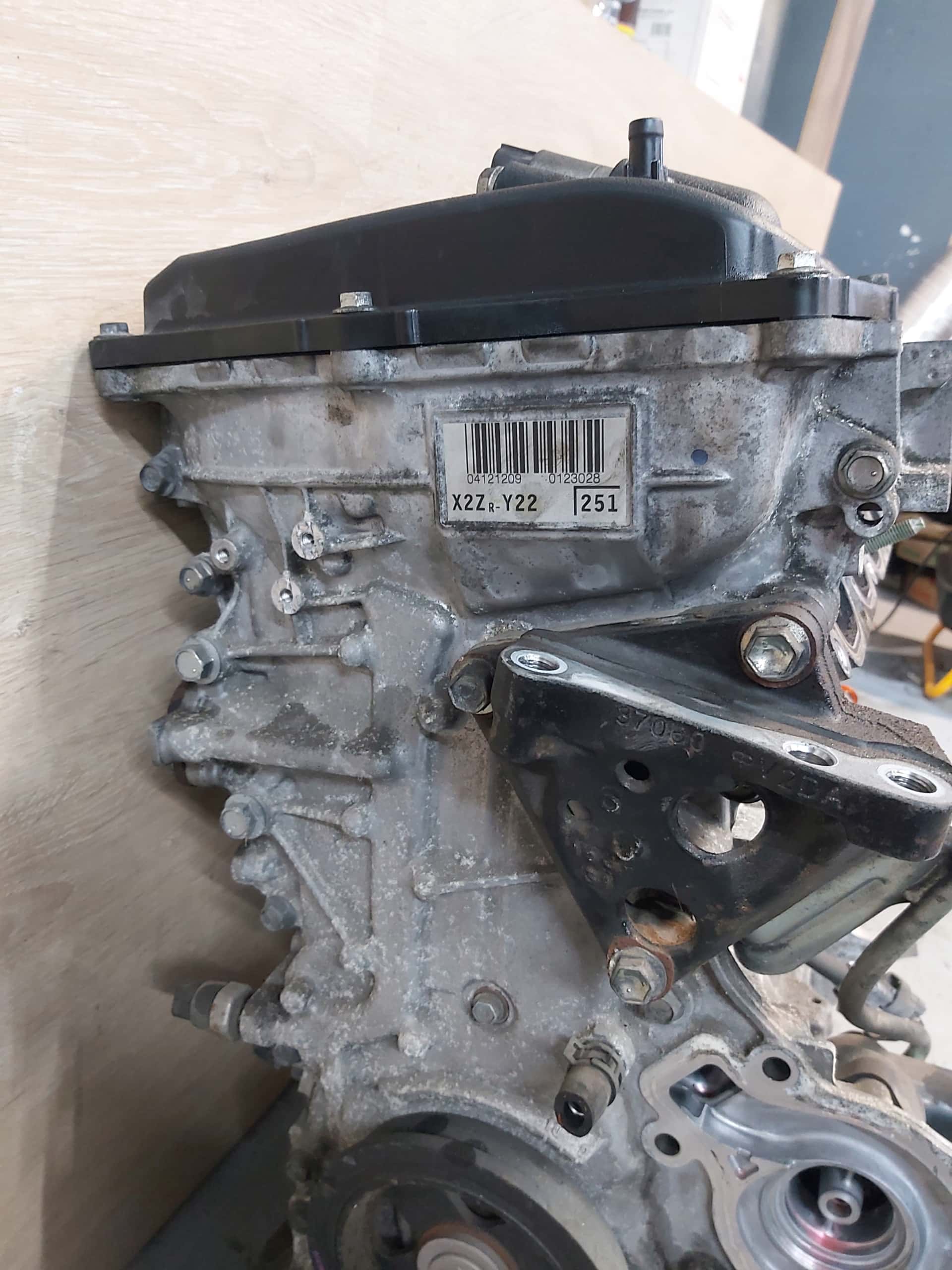 Moteur 2ZR-FXE vue 3