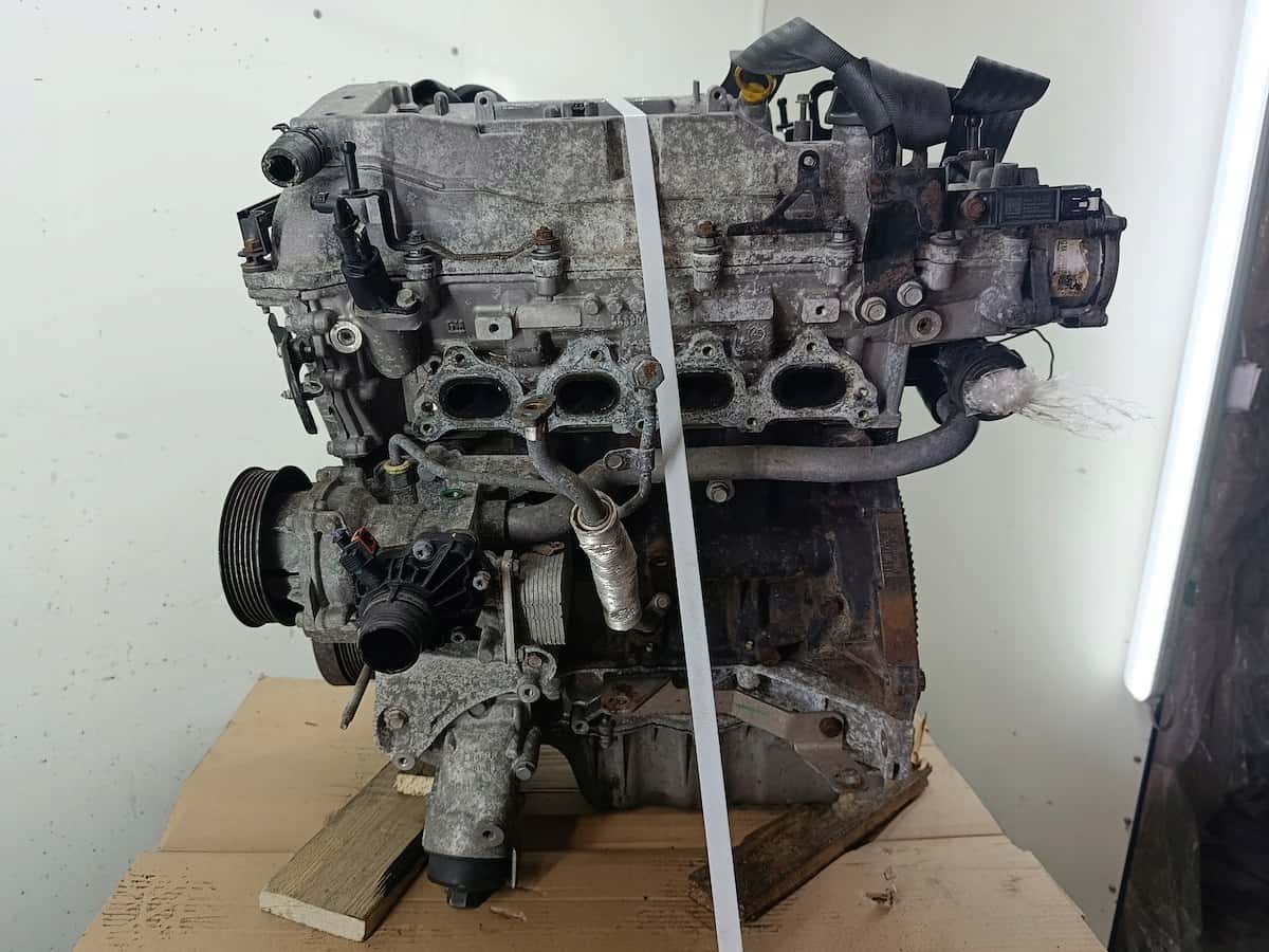Moteur D 16 SHT vue 2