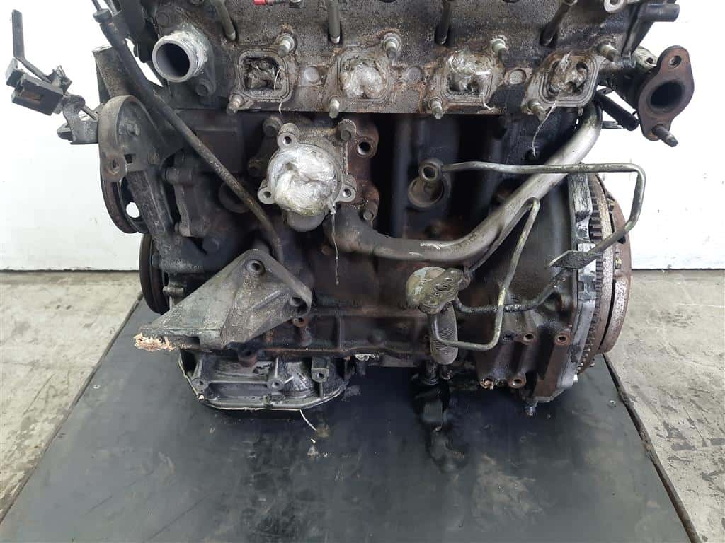 Moteur YD22DDTi vue 5