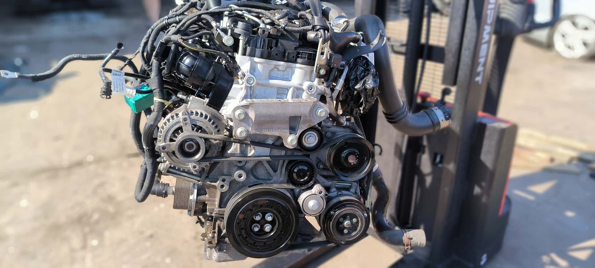 Moteur B 16 DTE vue 2