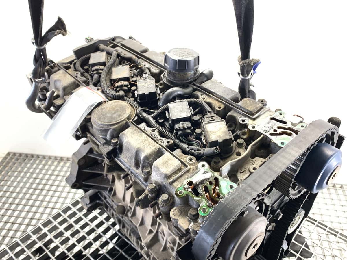 Moteur B 5254 T vue 5