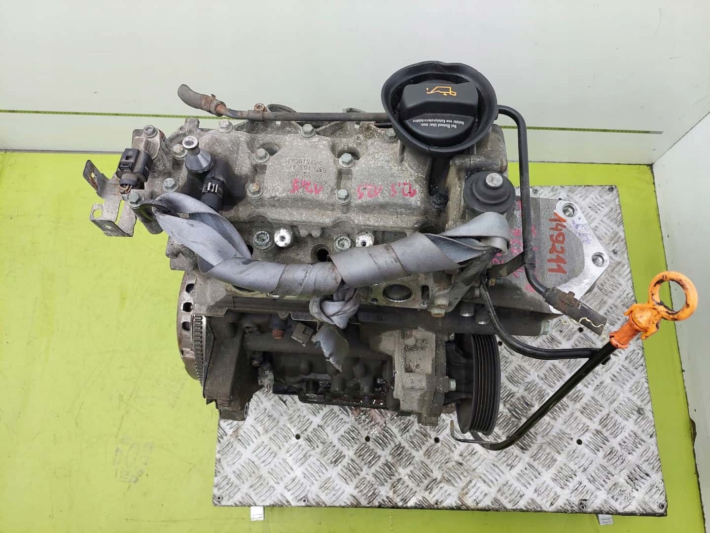 Moteur AWY vue 8