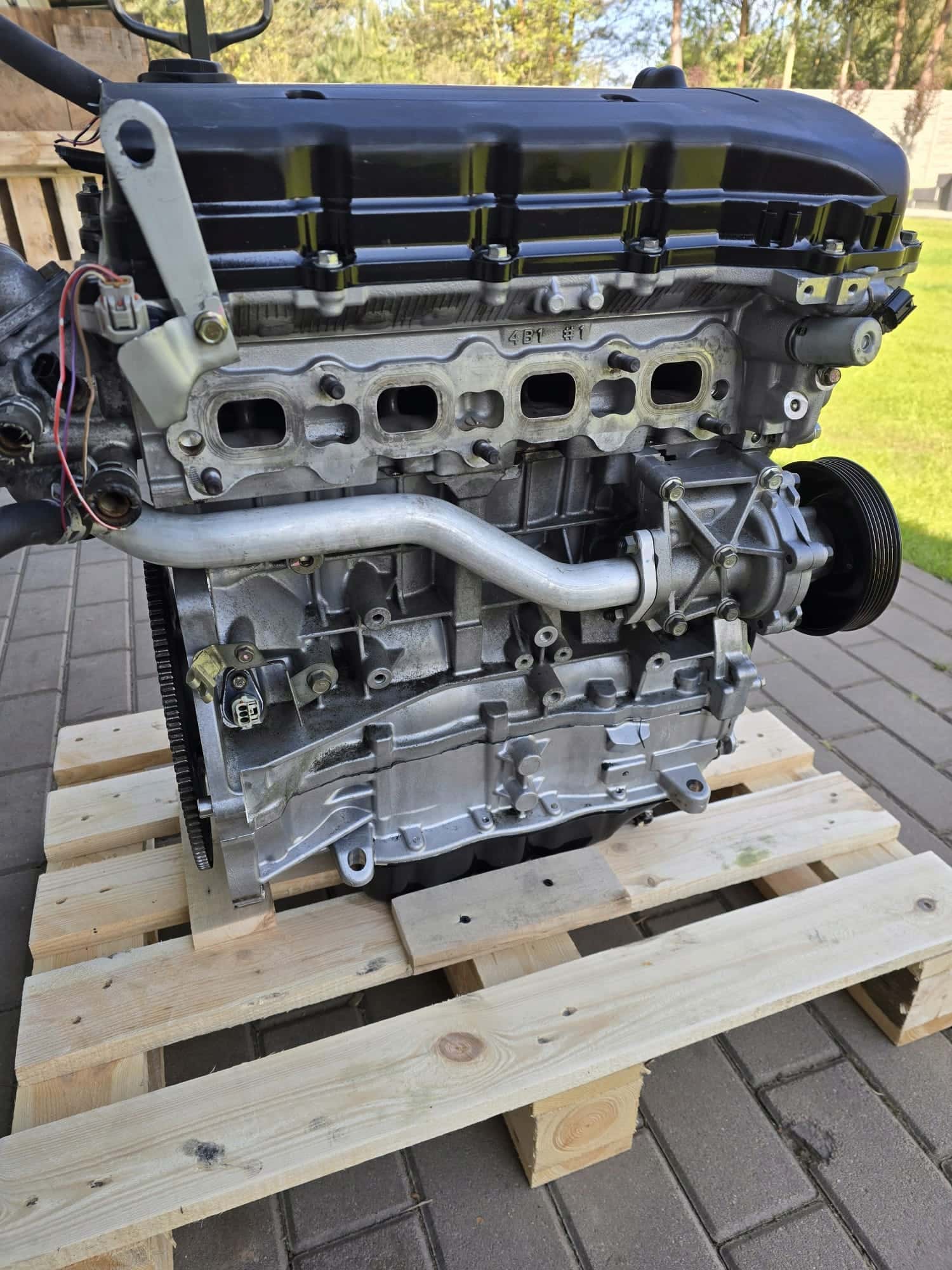 Moteur 4B10 vue 2