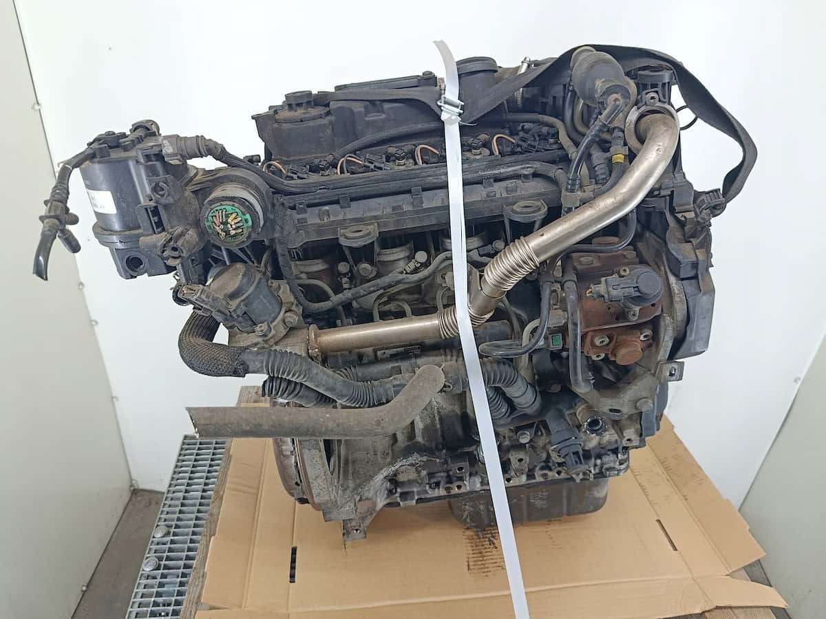 Moteur 8HZ (DV4TD) vue 4