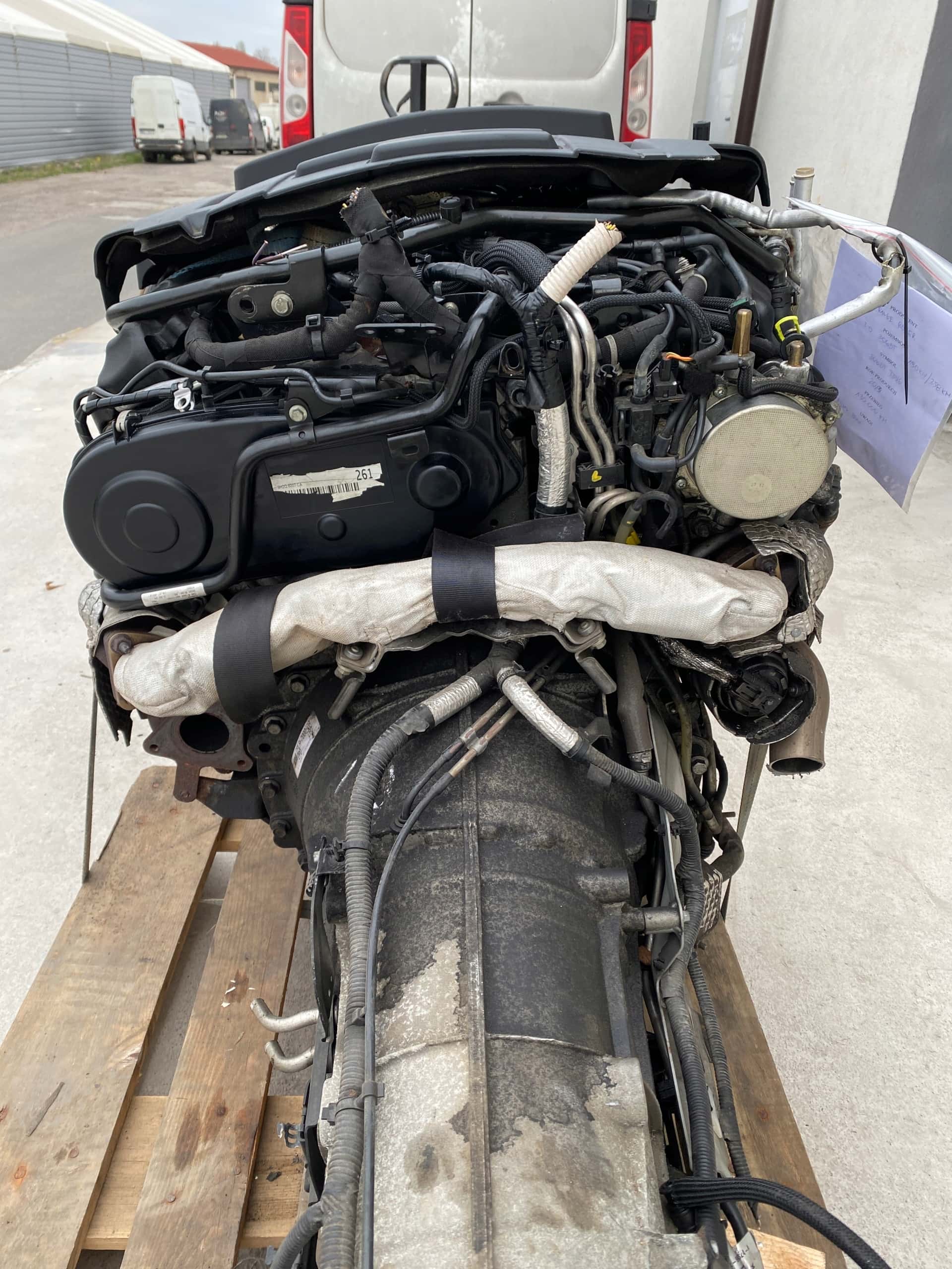 Moteur 306DT vue 4