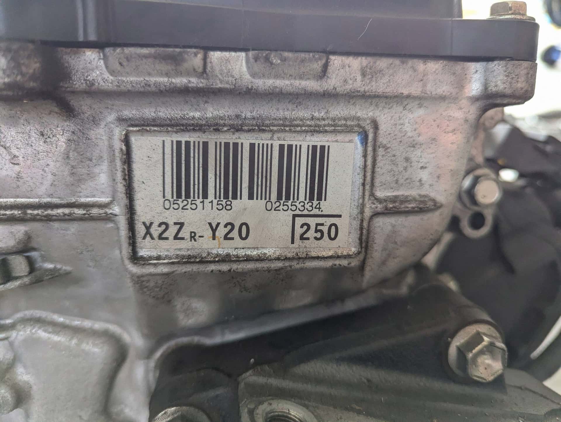 Moteur 2ZR-FXE vue 4