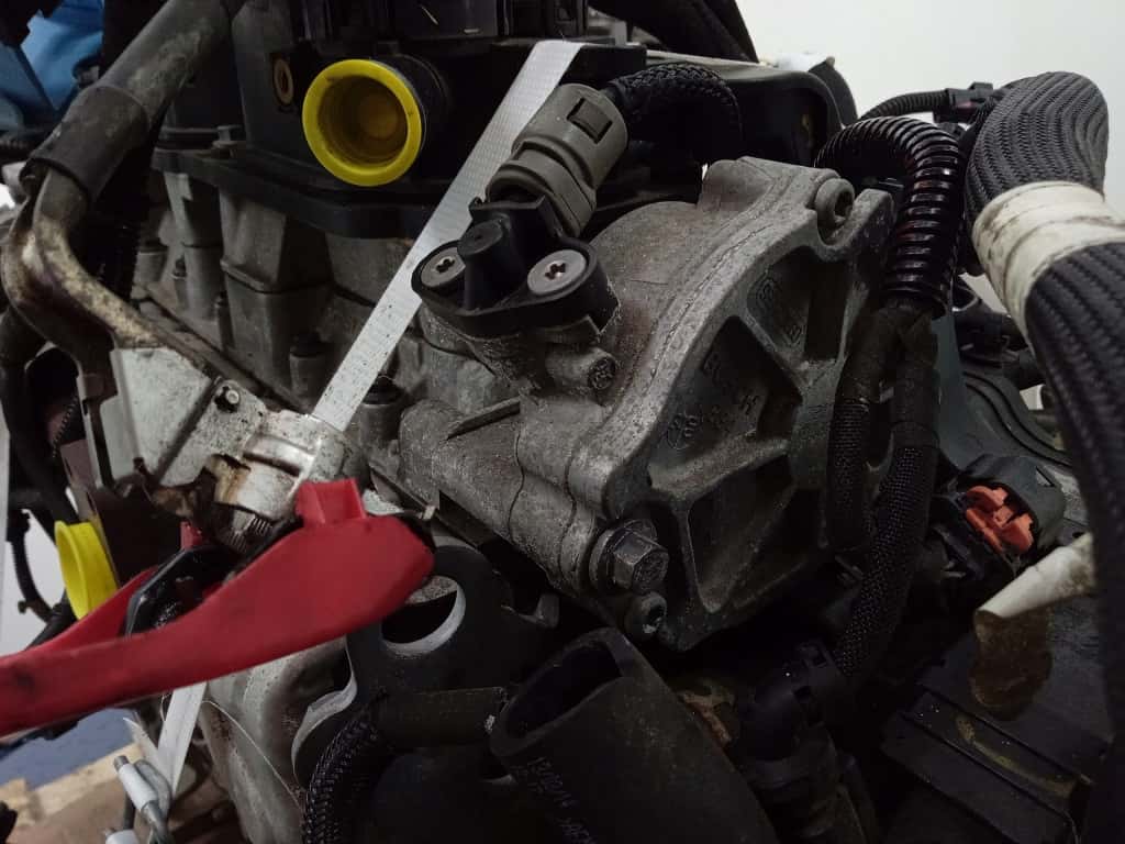 Moteur 8HR (DV4C) vue 4