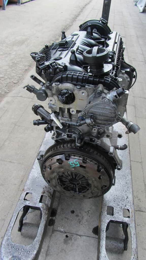 Moteur D 5244 T17 vue 4