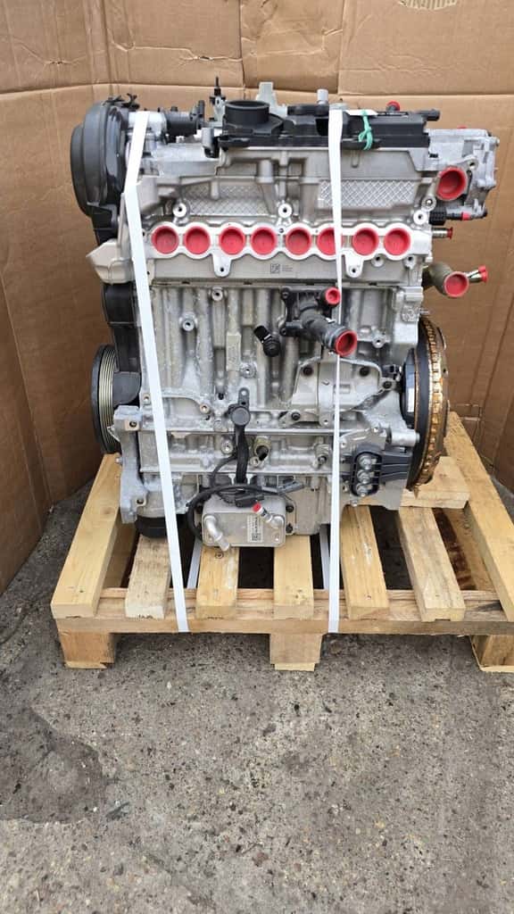 Moteur B 4204 T28 vue 2