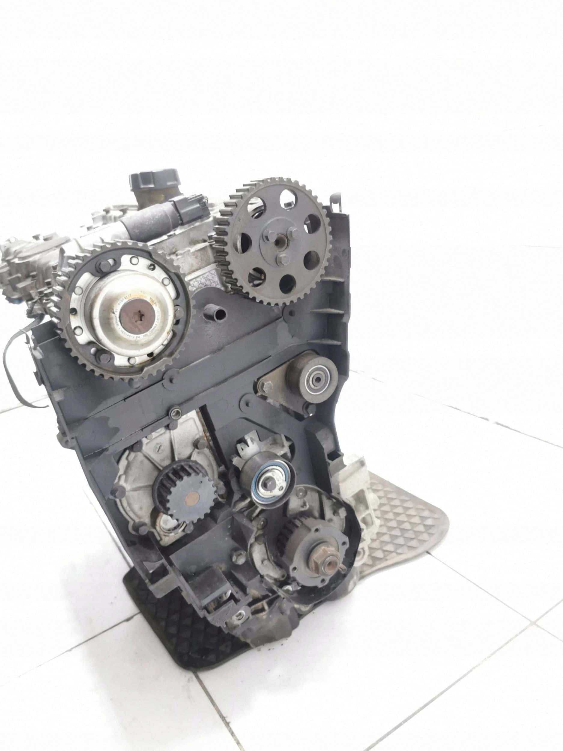 Moteur B 5244 T3 vue 7