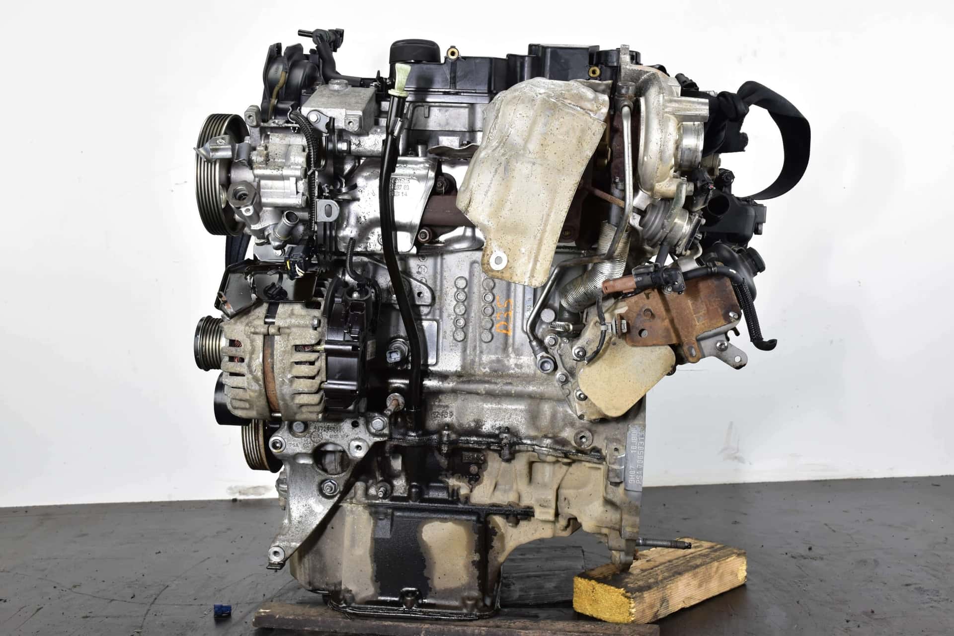 Moteur 9H07 (DV6UC) vue 4