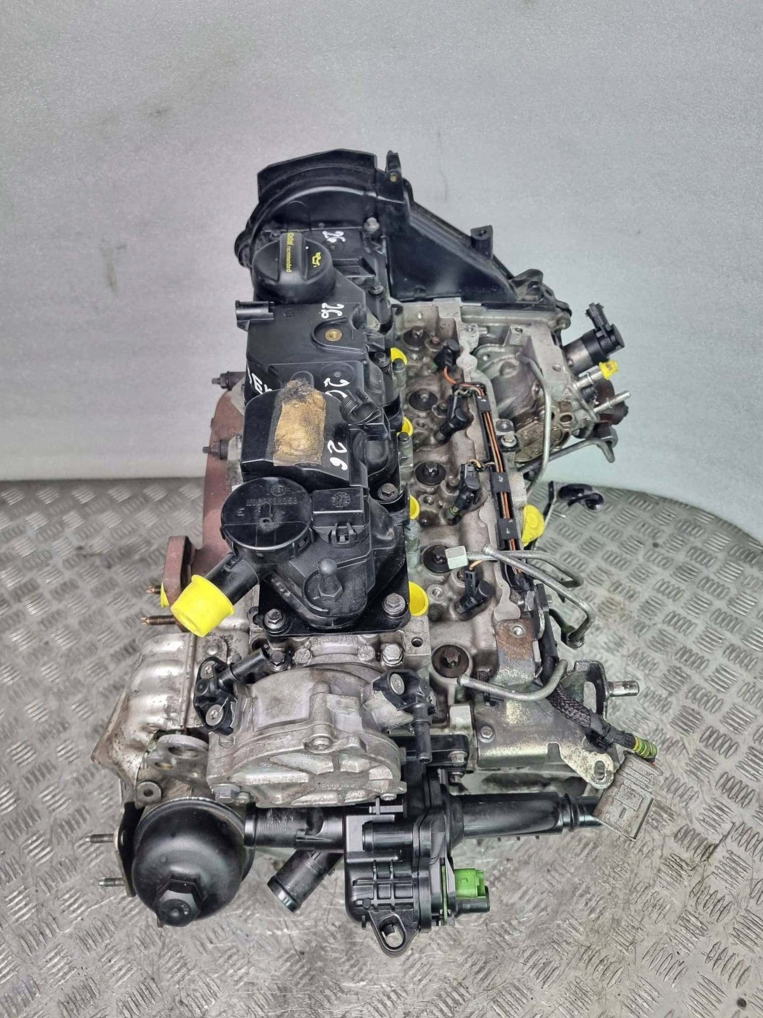 Moteur 9HW (DV6BTED4) vue 3