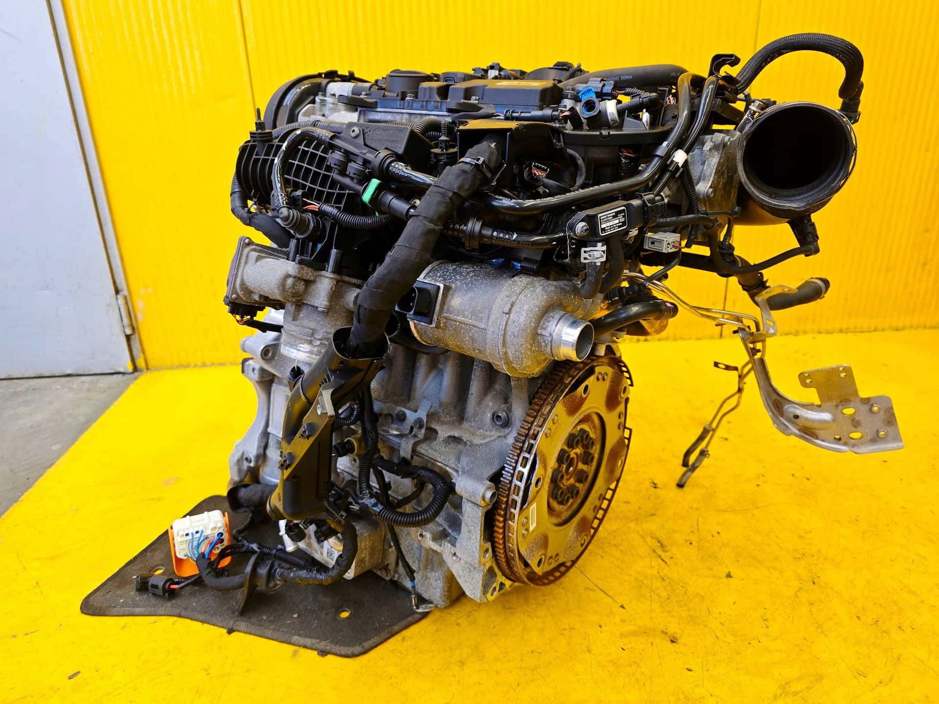 Moteur B 4204 T26 vue 5