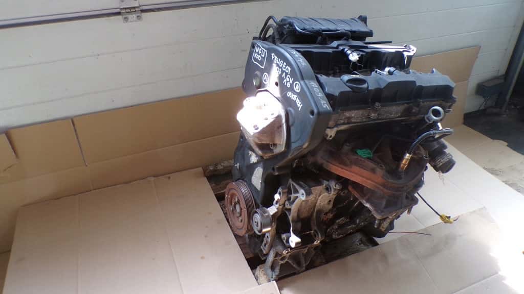 Moteur NFU (TU5JP4) vue 3