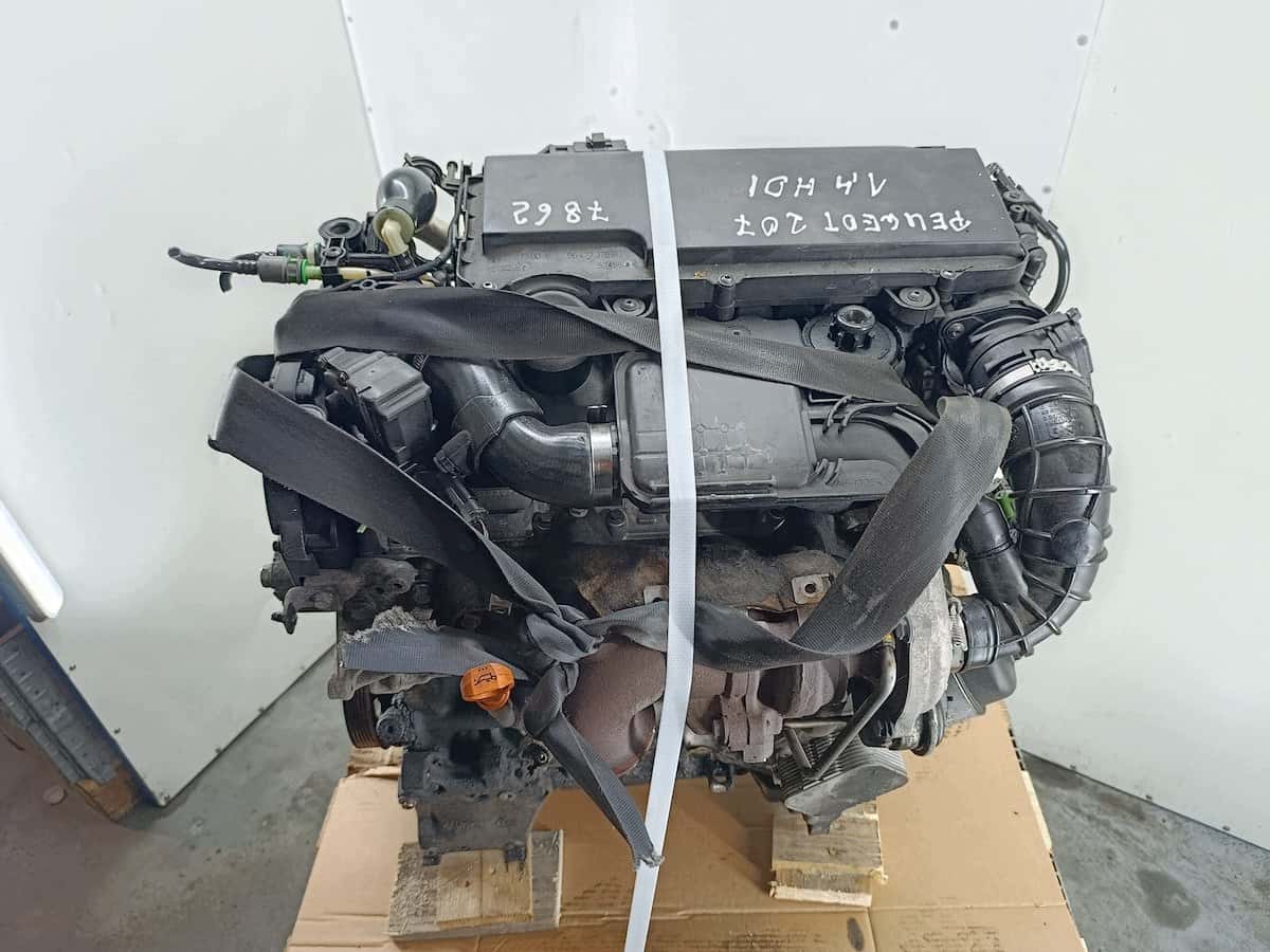 Moteur 8HZ (DV4TD) vue 4