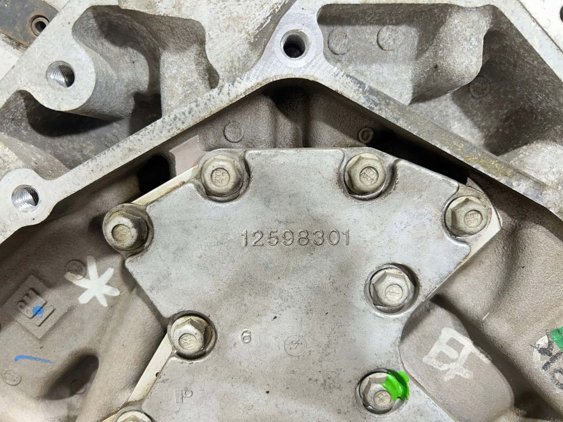 Moteur LC9(325CUV8) vue 15