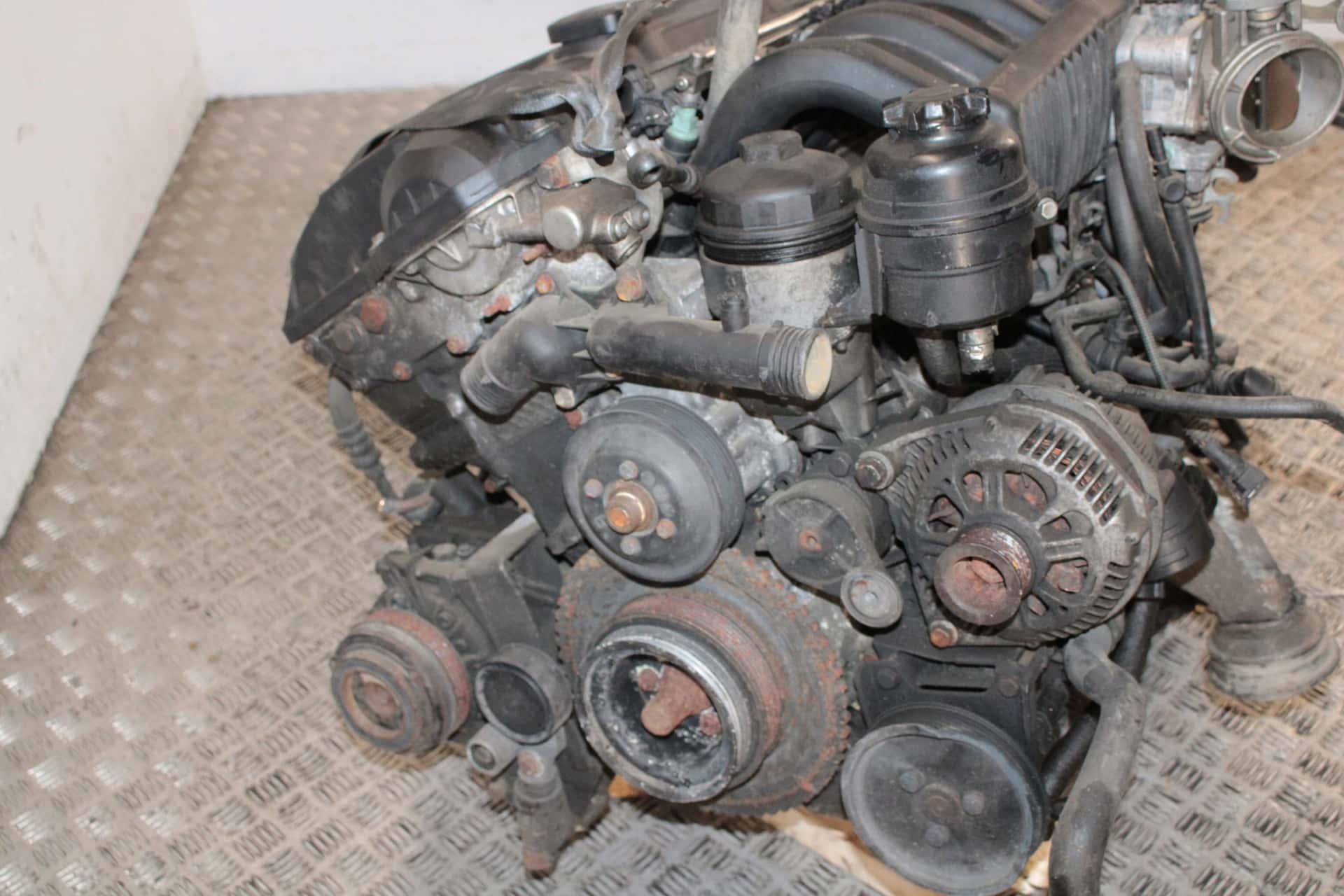 Moteur M52 B20 (206S4) vue 3