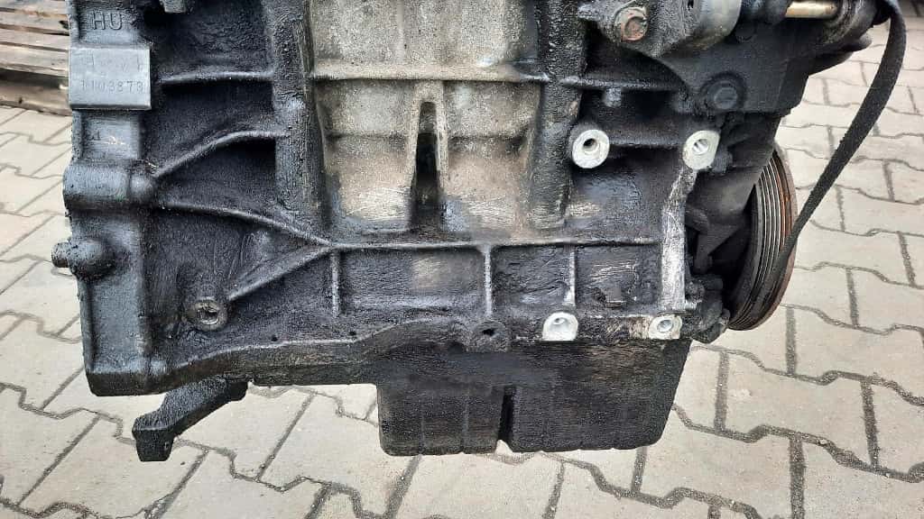 Moteur D16V1 vue 3
