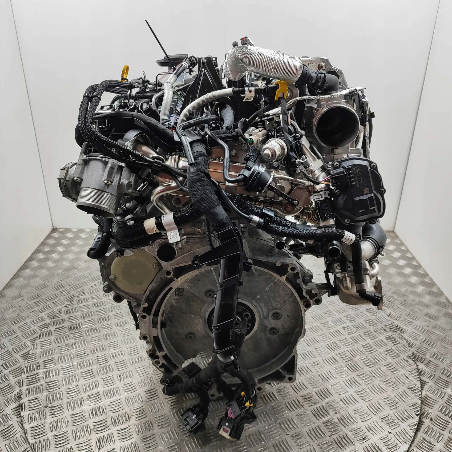 Moteur 204DTY(AJ20D4) vue 3