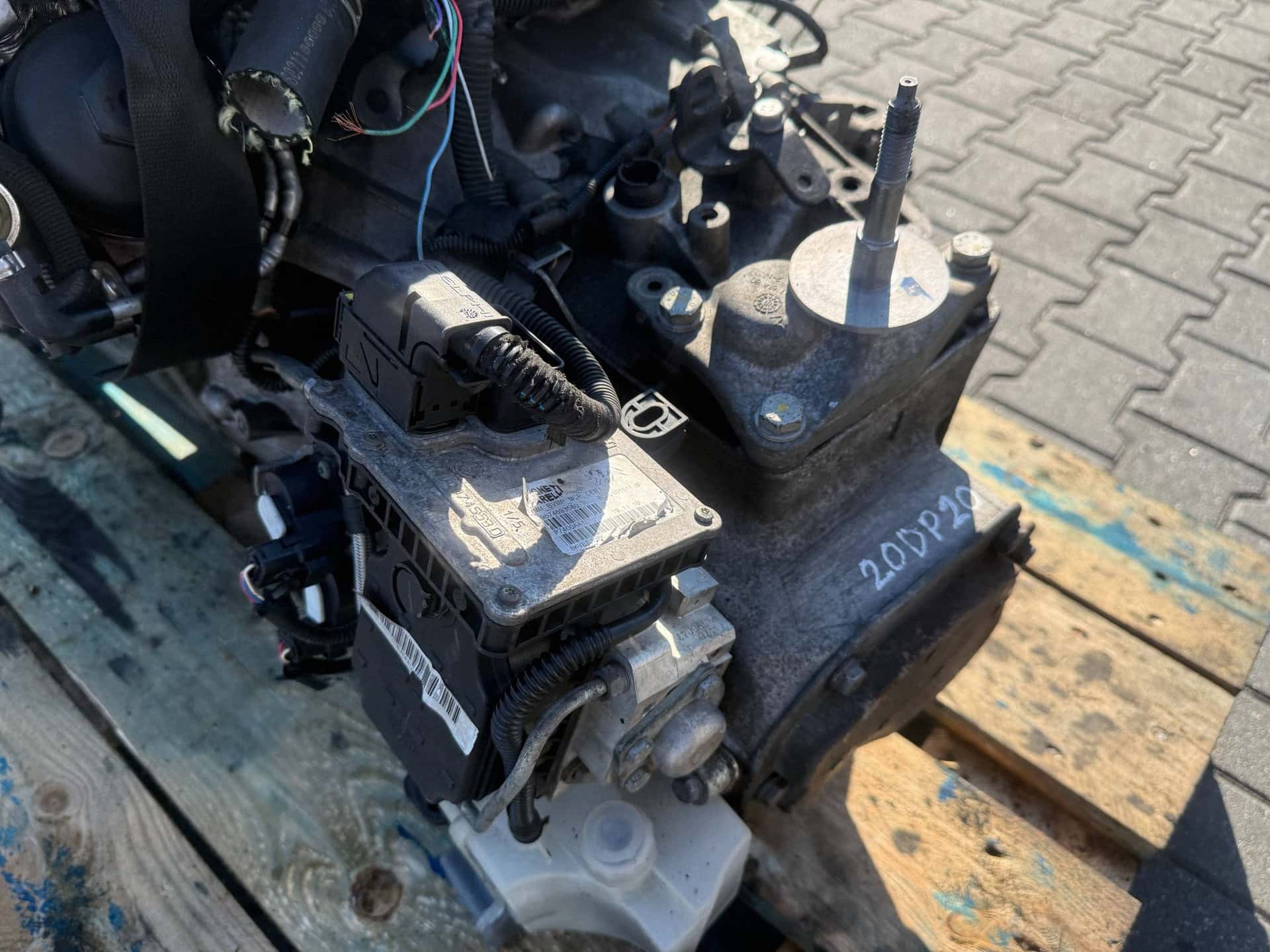 Moteur 9HC (DV6C) vue 6