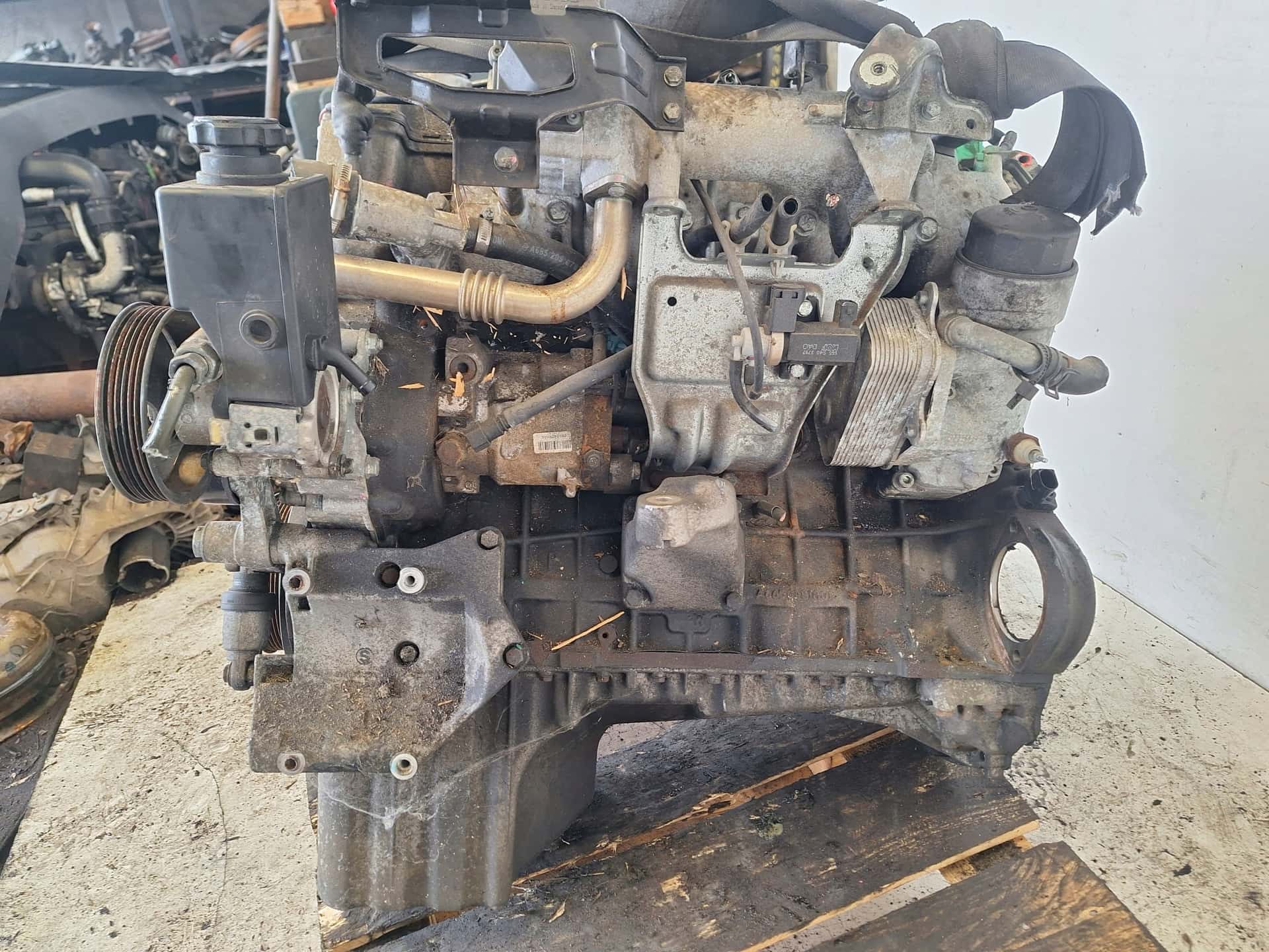 Moteur D27DTP vue 4