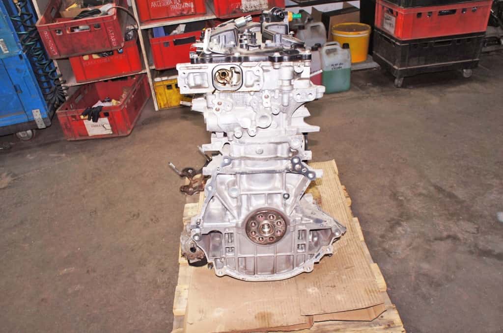 Moteur 8AR-FTS vue 2