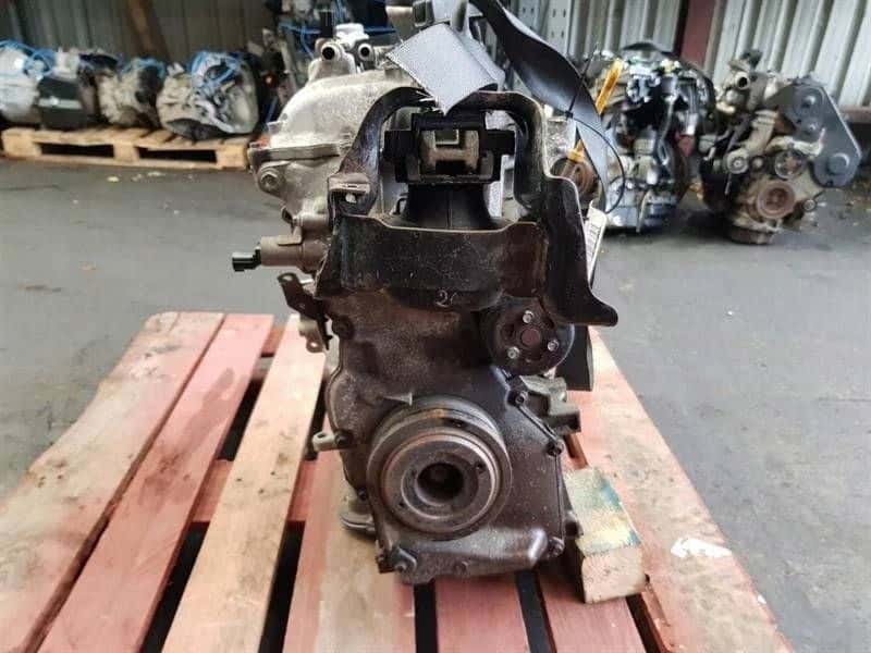 Moteur HR12DE vue 5