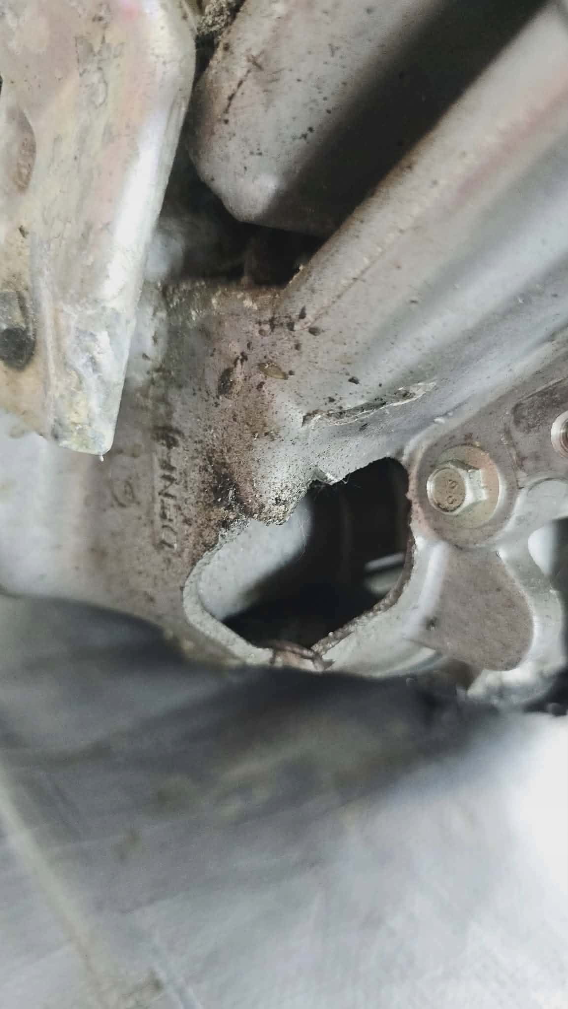 Moteur KR15DDT vue 2